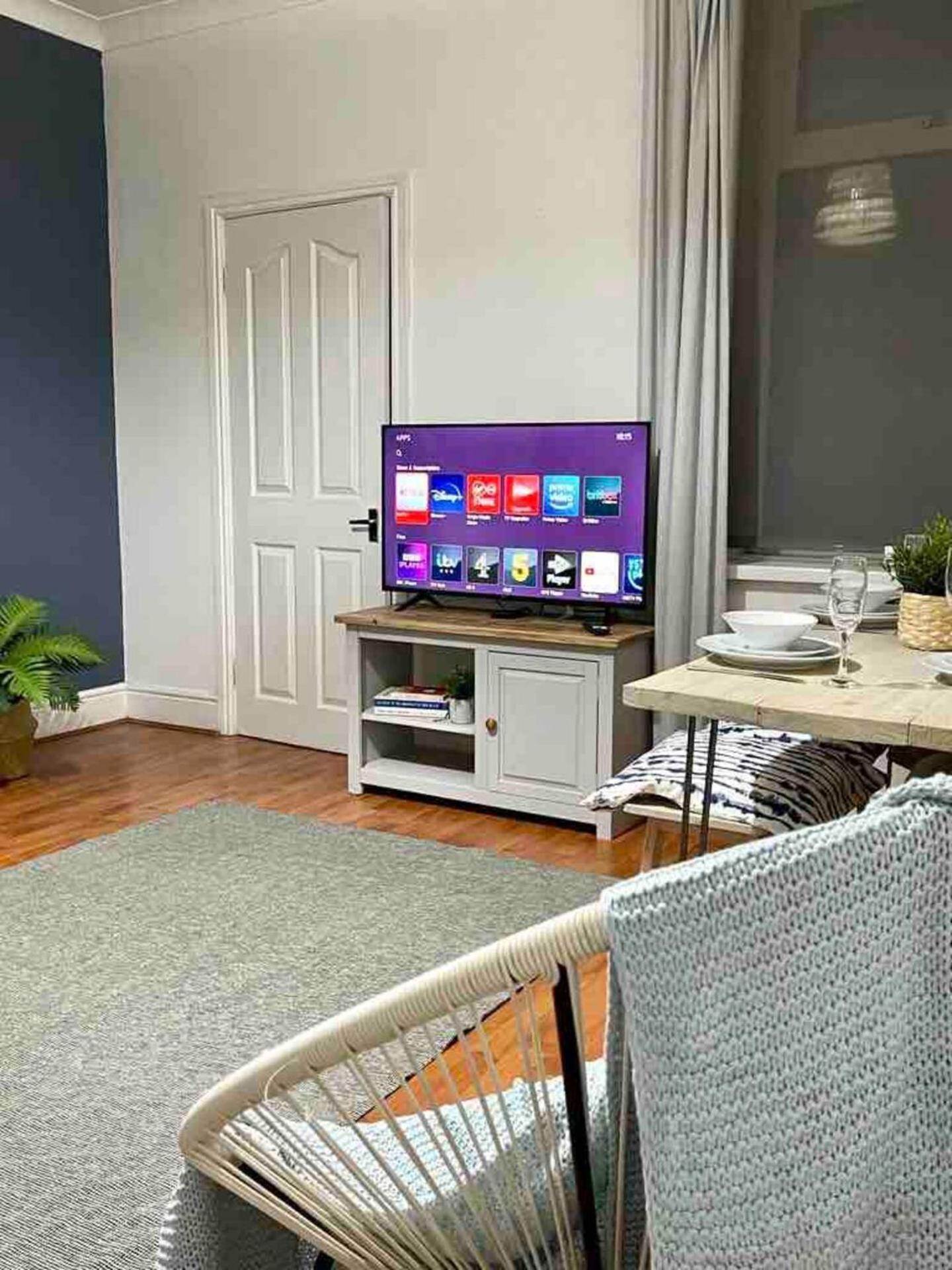 Gorgeous Spacious 2 Bedroom Home 10 Mins To City Гейтсхед Экстерьер фото